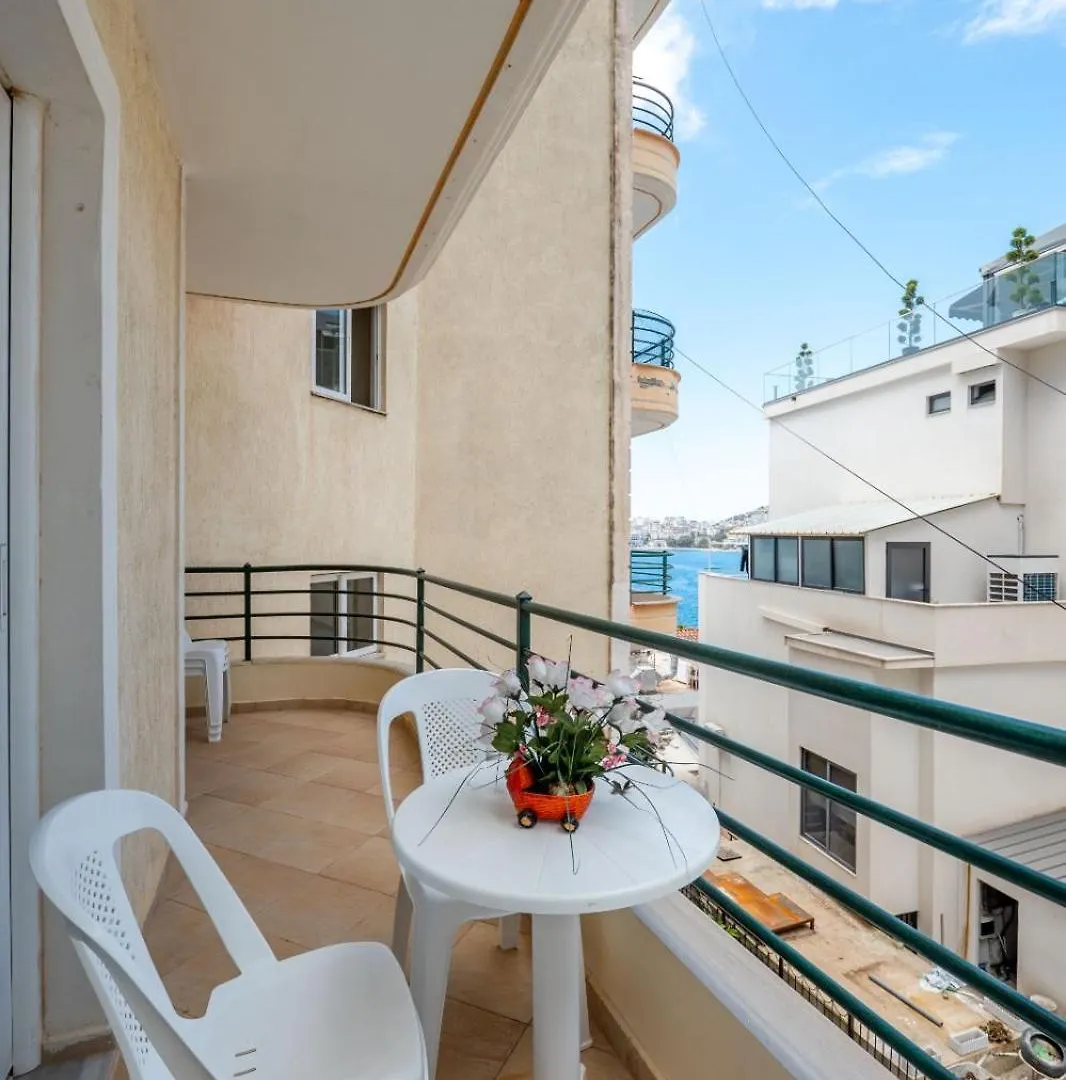 Noel Sea View Apartments ساراندا